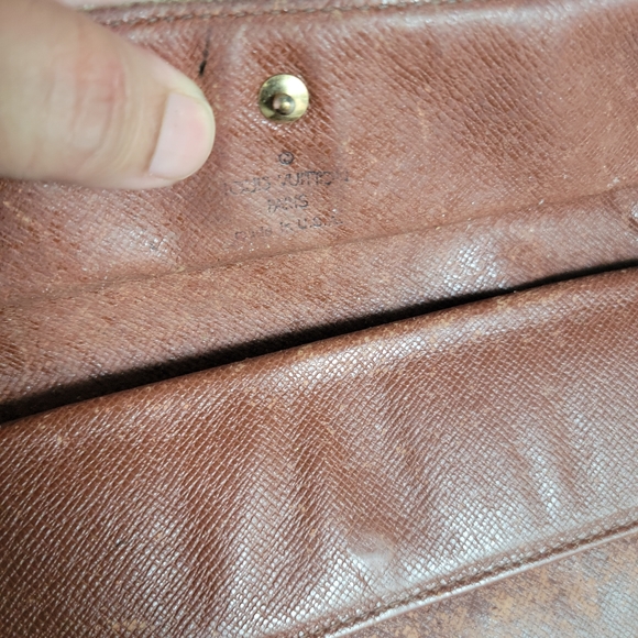 100% Authentic Louis vuitton monogram wallet - Picture 7 of 12